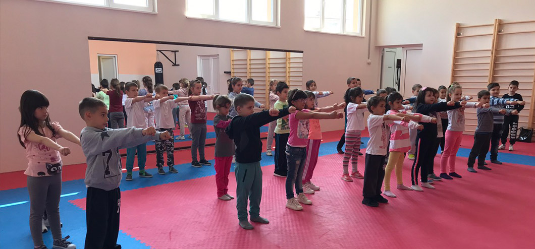 Предшколци у посети Установи за спорт Ковин